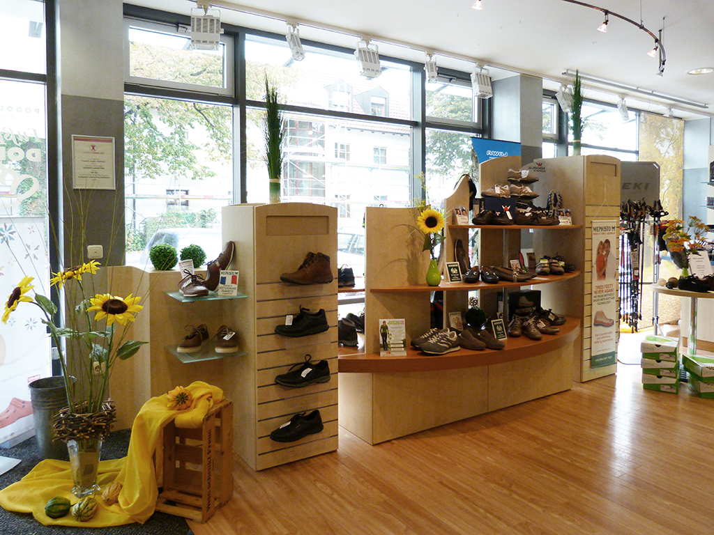 Geschäftsräume Planungsbüro Seidl - Schuhgeschäft im Augsburger Land 3